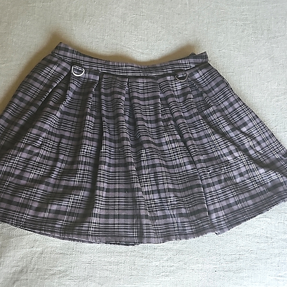 Grey & Black Plaid skater skirt- Hot Topic